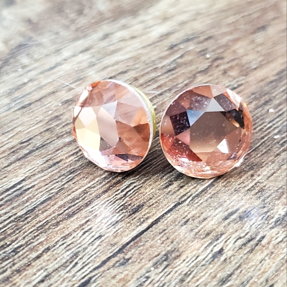 Jewelry - ❤️2/$10 Rose gold glass mirrored studs